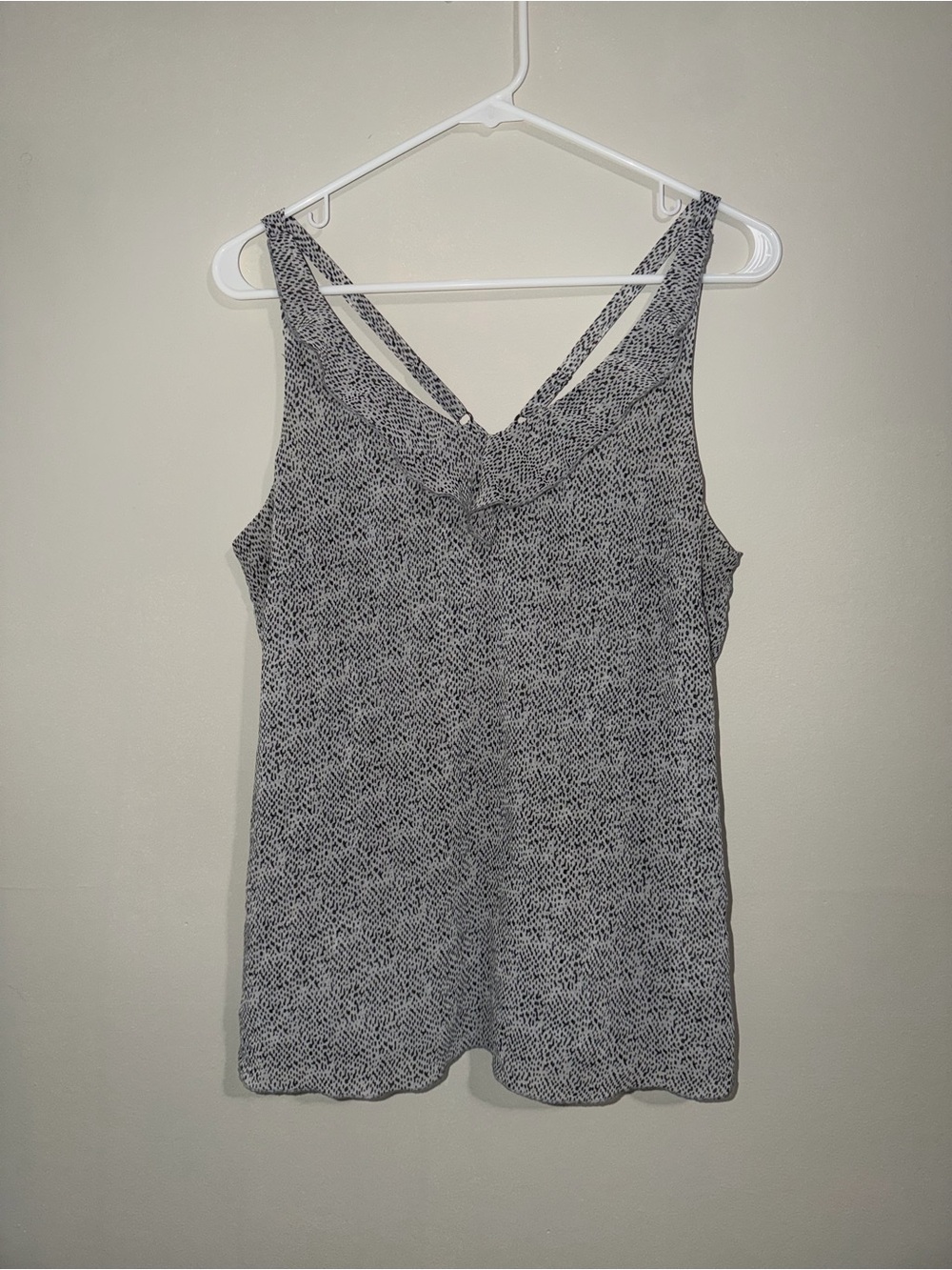 CAbi Women’s Small Black White Speckled Ruffle Neck Tank Top